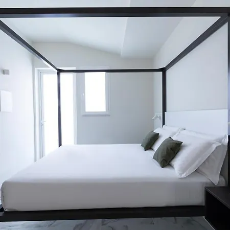 Pietra Bianca Hotel 3*