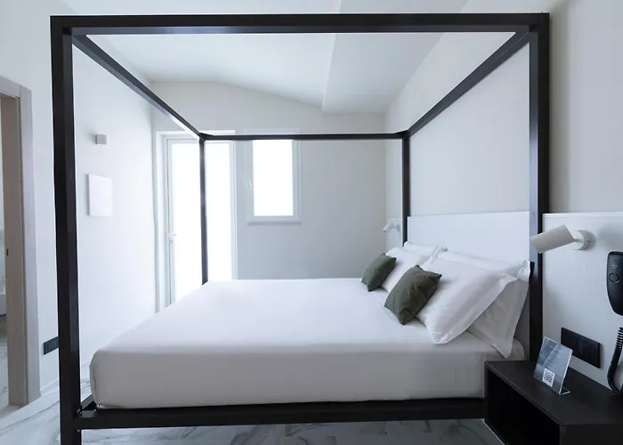 Pietra Bianca Hotel 3*