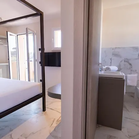 Pietra Bianca 3*