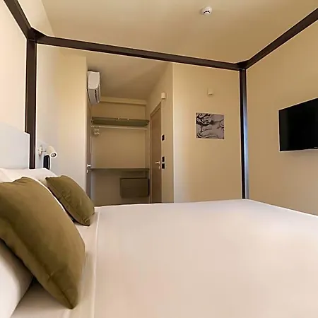 Pietra Bianca Hotel