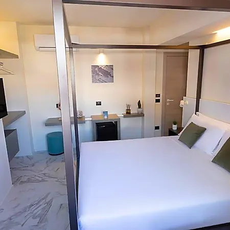 Pietra Bianca 3* Numana