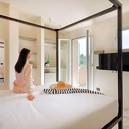 Pietra Bianca Hotel 3*